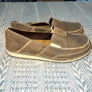 Woman’s Ariat Cruisers size 10 Brown